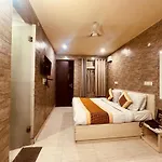 Hotel Red Chilly Near Model Town Delhi Metro Station