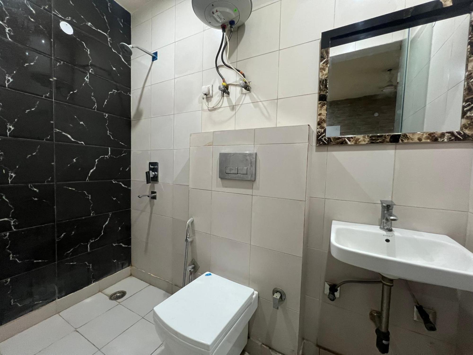 Hotel Red Chilly Near Model Town Delhi Metro Station